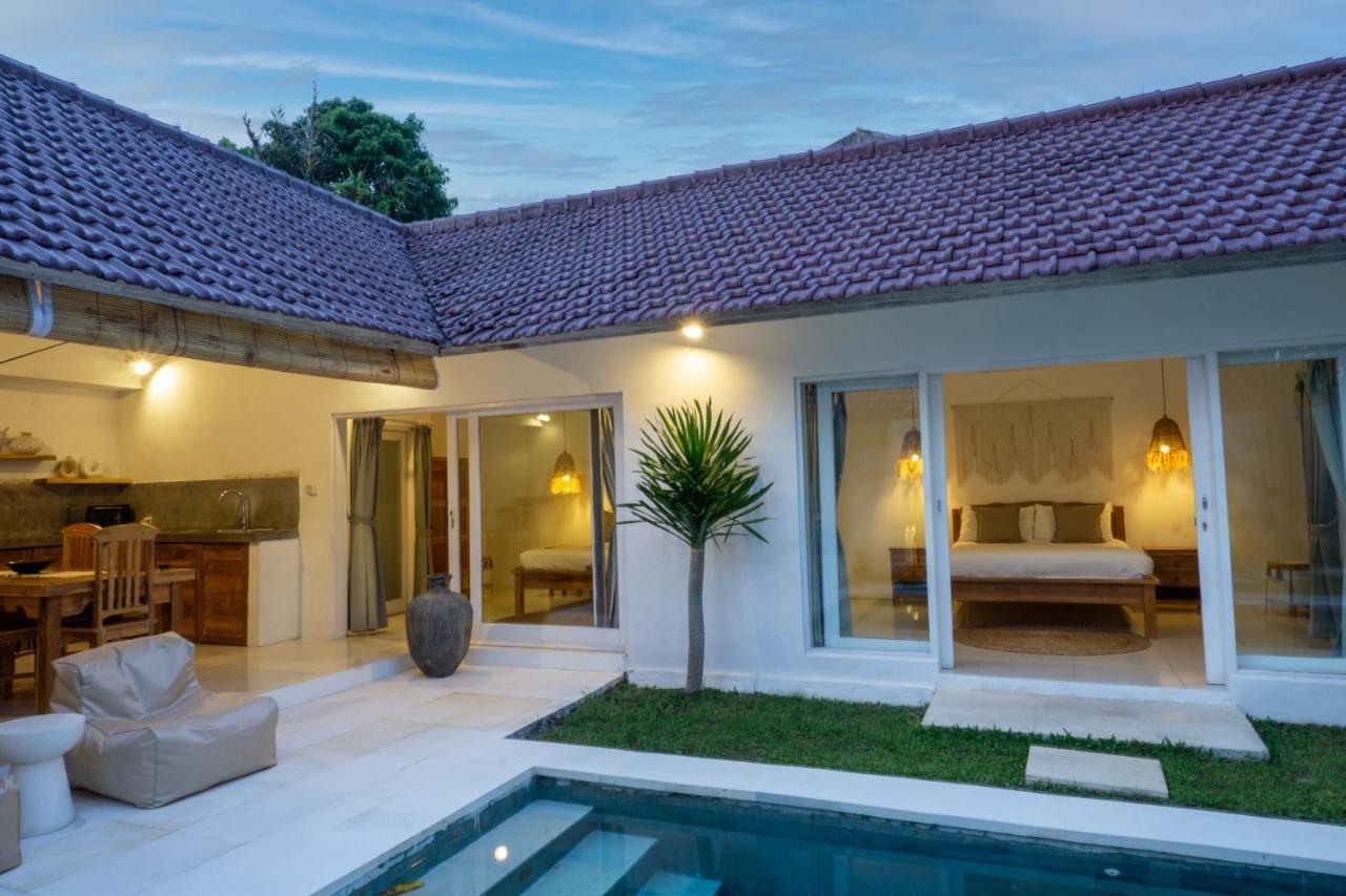 Villa Pagu Seminyak Buitenkant foto