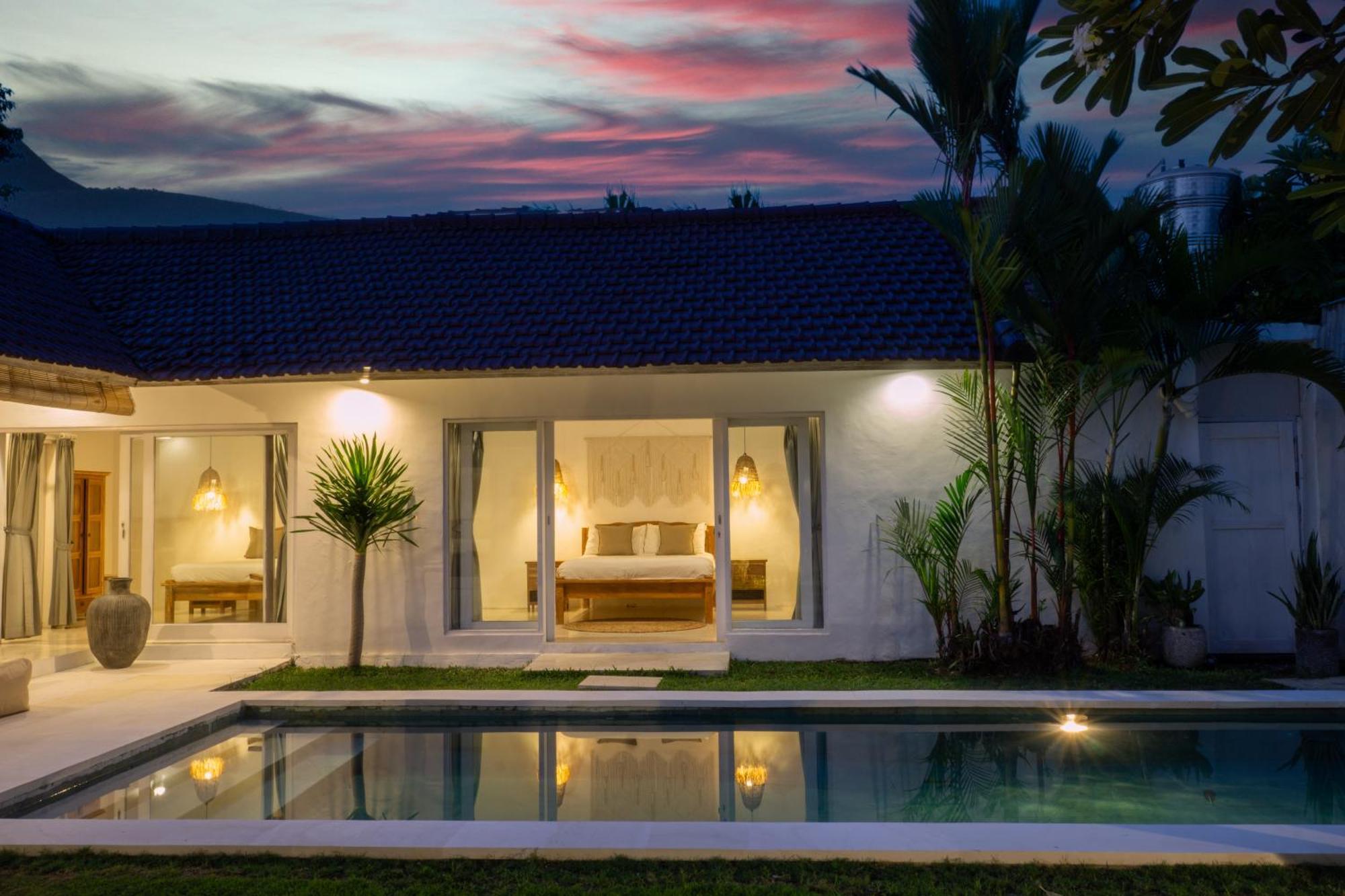 Villa Pagu Seminyak Buitenkant foto